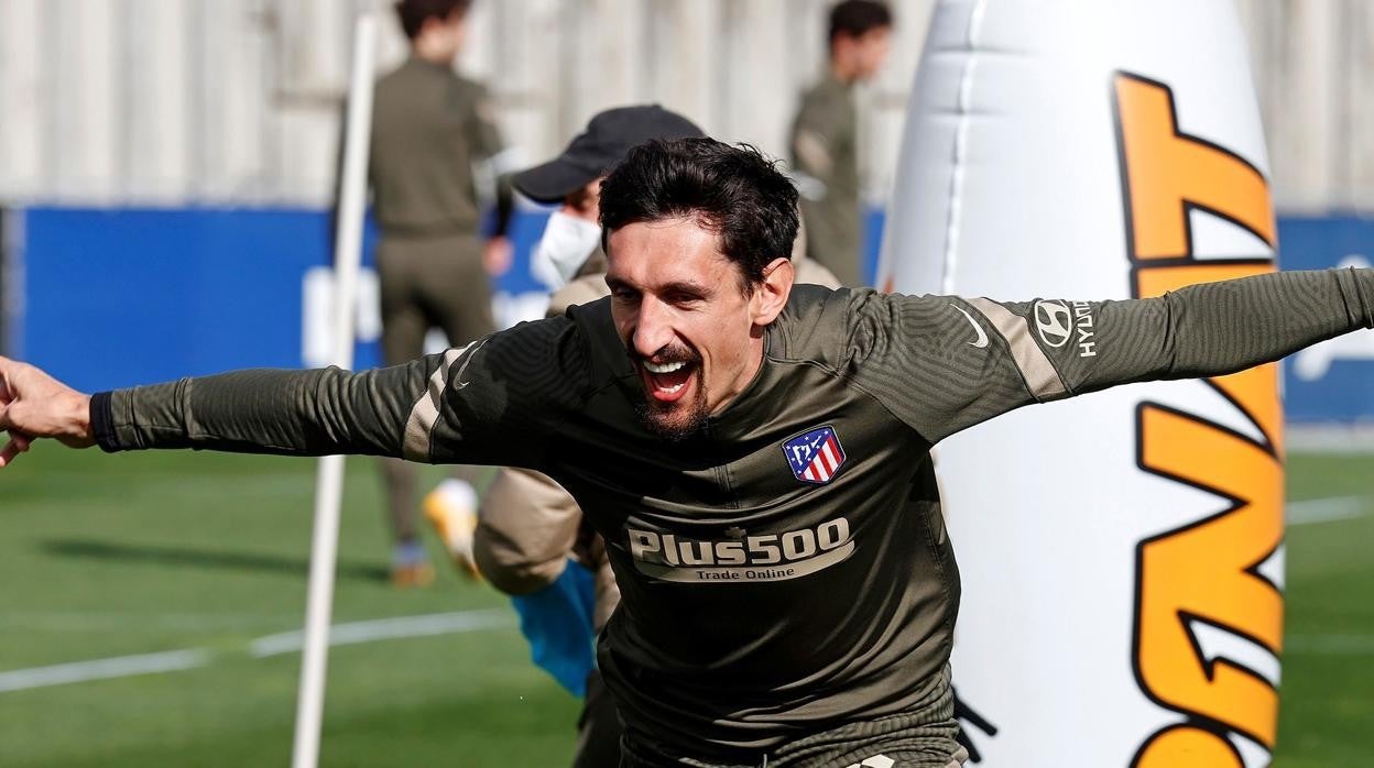 Savic, durante un entrenamiento antes del partido ante el Granada