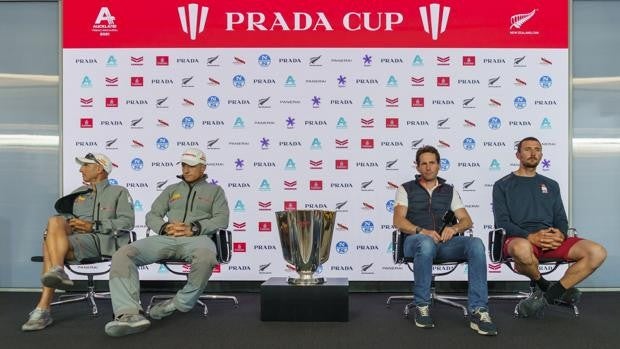 «Luna Rossa» e «INEOS» reanudan la final de la Copa Prada en Auckland bajo restricciones COVID-19