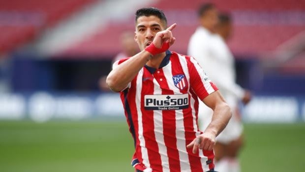 Así fue el golazo con el exterior de Luis Suárez