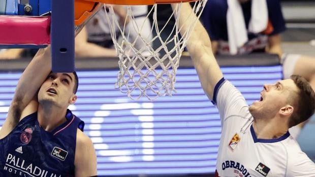 Triunfo cómodo del Real Madrid al Obradoiro