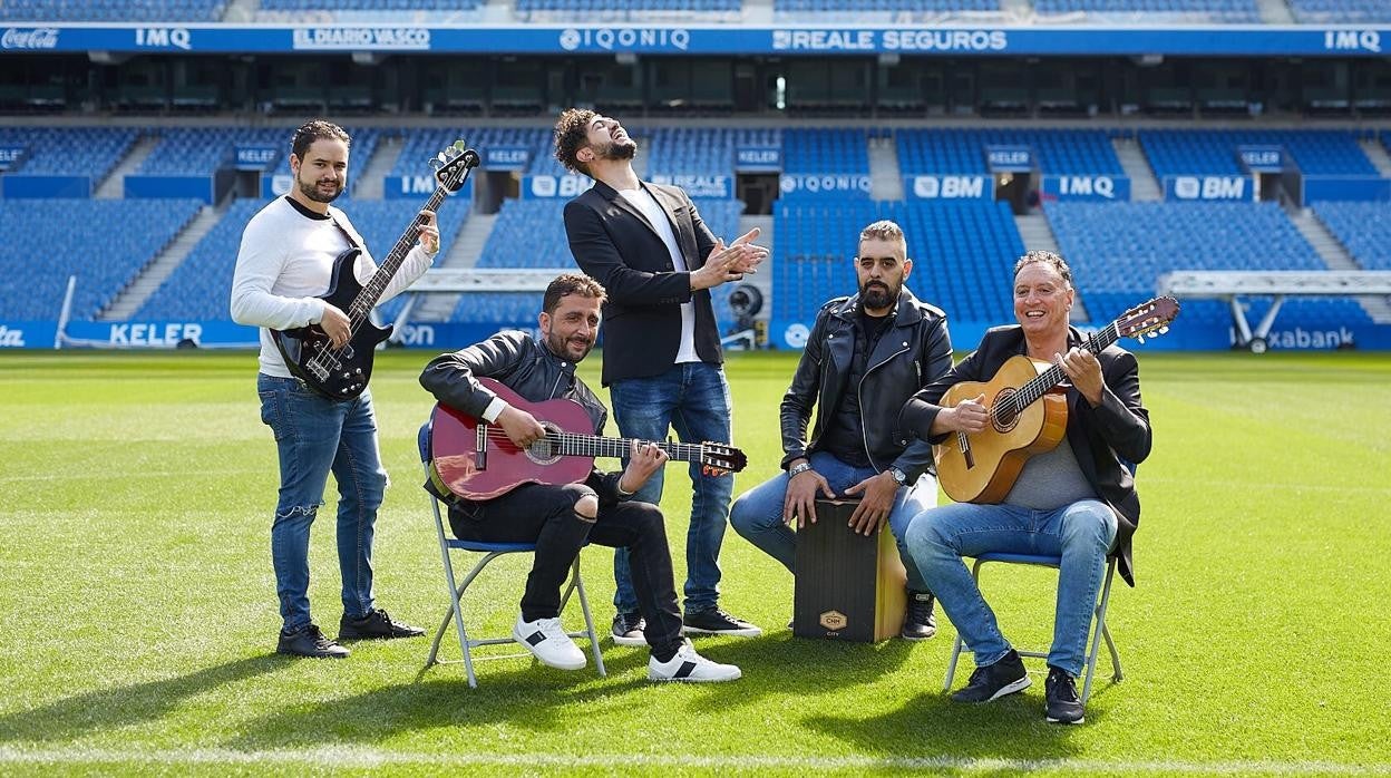 La Real se aclimata a Sevilla para la final de Copa: «Erreala y Ole!»