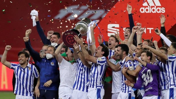 Un penalti acaba con 34 años sin títulos de la Real Sociedad