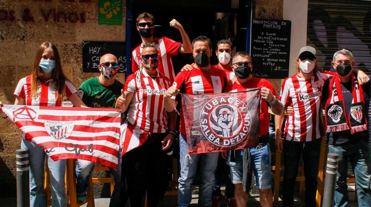 Aficionados del Athletic en Sevilla