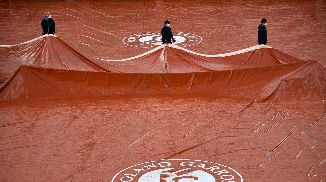 Roland Garros retrasa una semana su inicio