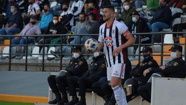 Los siete clubes ya clasificados para el playoff de ascenso a Segunda división