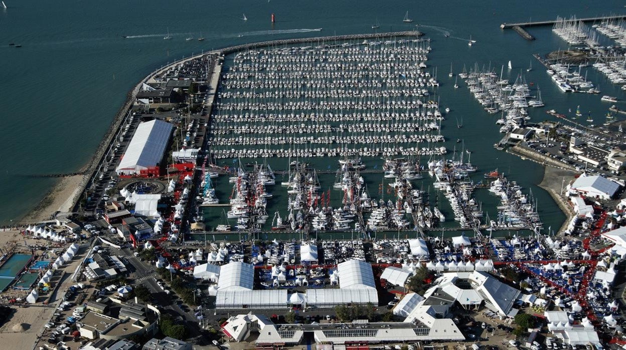 Yannick Bestaven, de vuelta sus orígenes oceánicos en La Rochelle