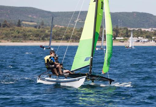 Acosta en Clase A, Martin Prat en F18 y Oriol en Hobbie 16, ganadores de la Copa de Andalucía