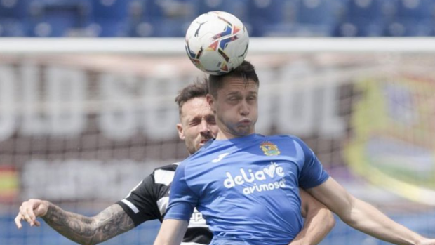 El Fuenlabrada gana con un golazo de Pathé Ciss