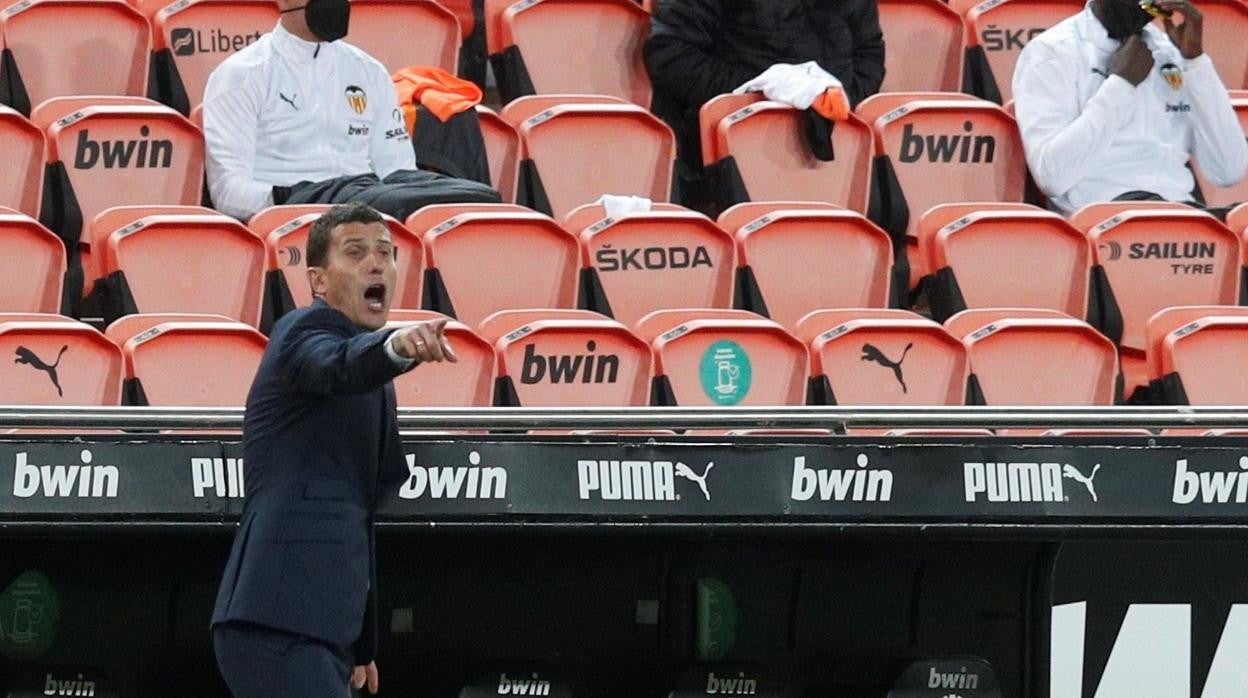 Javi Gracia, el domingo durante el Valencia-Barcelona de Liga