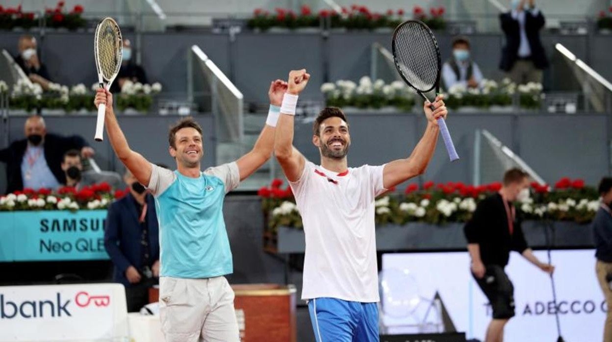 Zeballos y Granollers celebran el título en Madrid