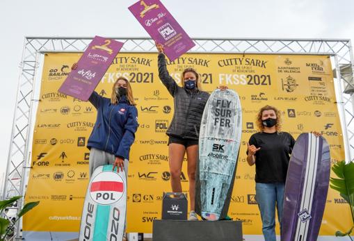 El podio femenino con Moroz, Damasiewicz y Garashchenko