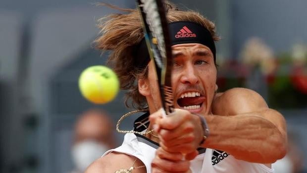 Un veterano Zverev mide el crecimiento de Berrettini