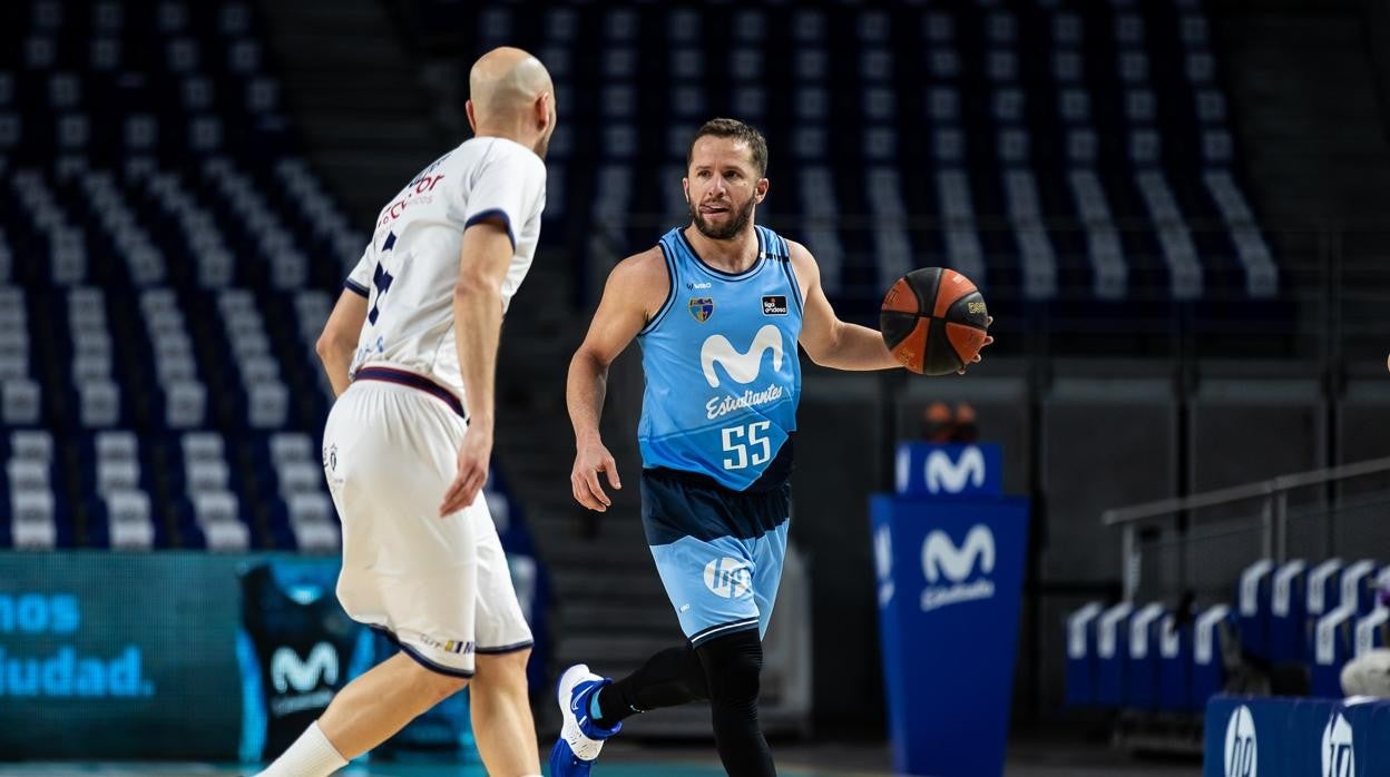 Barea, durante un encuentro con el Movistar Estudiantes