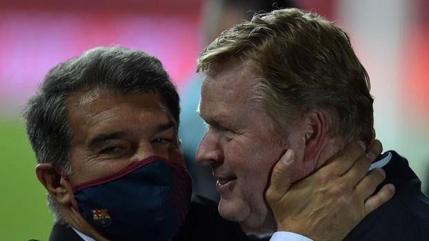 Laporta y Koeman abordan el futuro