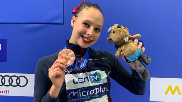 La sevillana Ozhogina conquista la plata con España en la final de rutina libre del Europeo