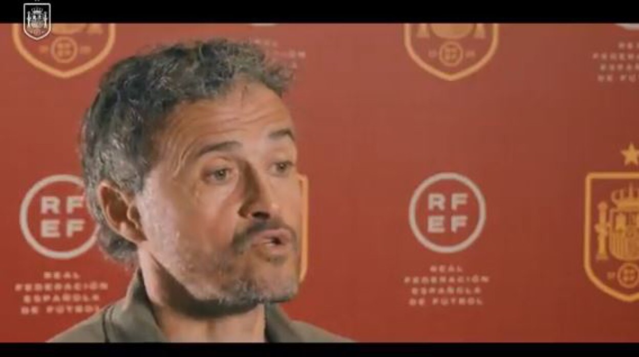 Luis Enrique se dirige a los seguidores de la selección española absoluta a través de un vídeo