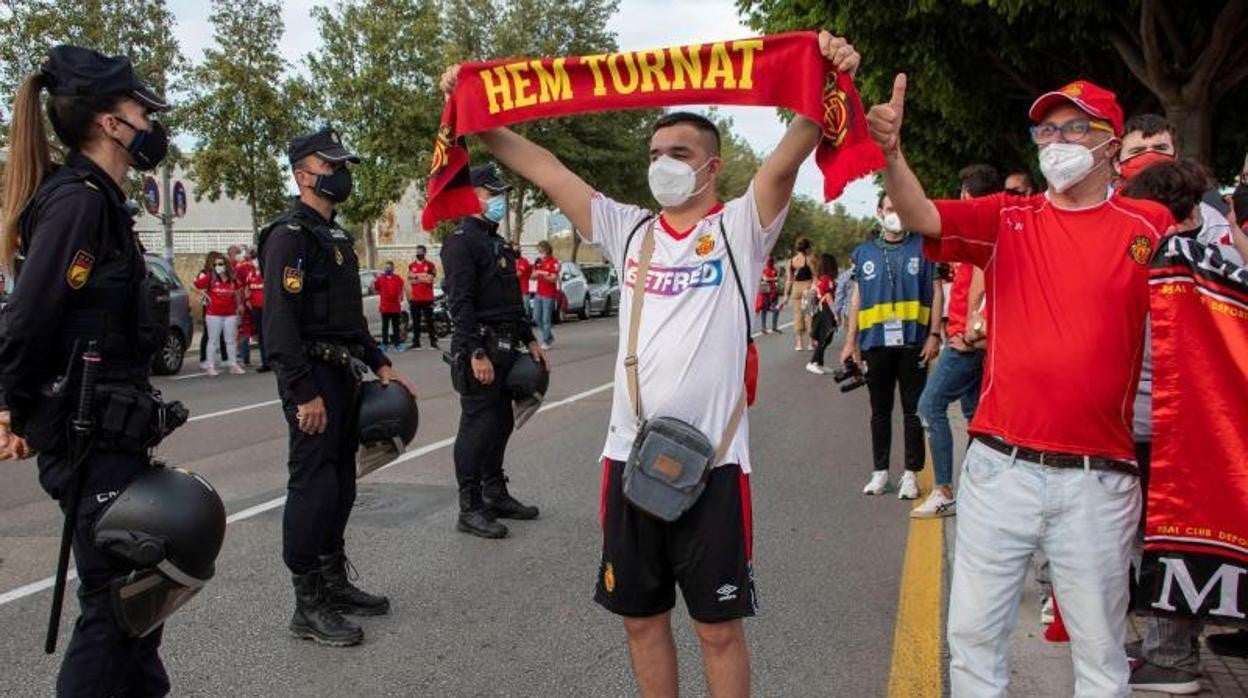 El Mallorca vuelve a Primera sin jugar