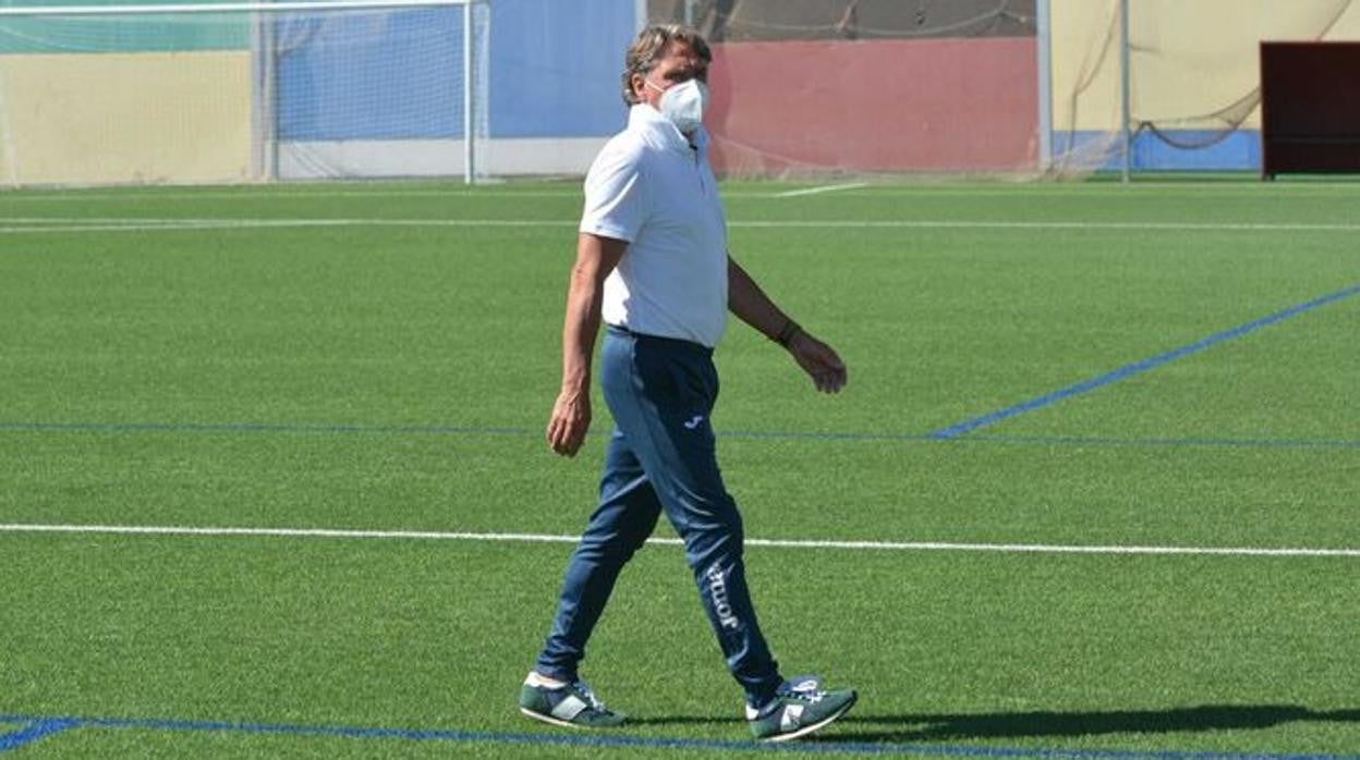 Esteban Vigo, entrenador del Xerez CD de Tercera División.