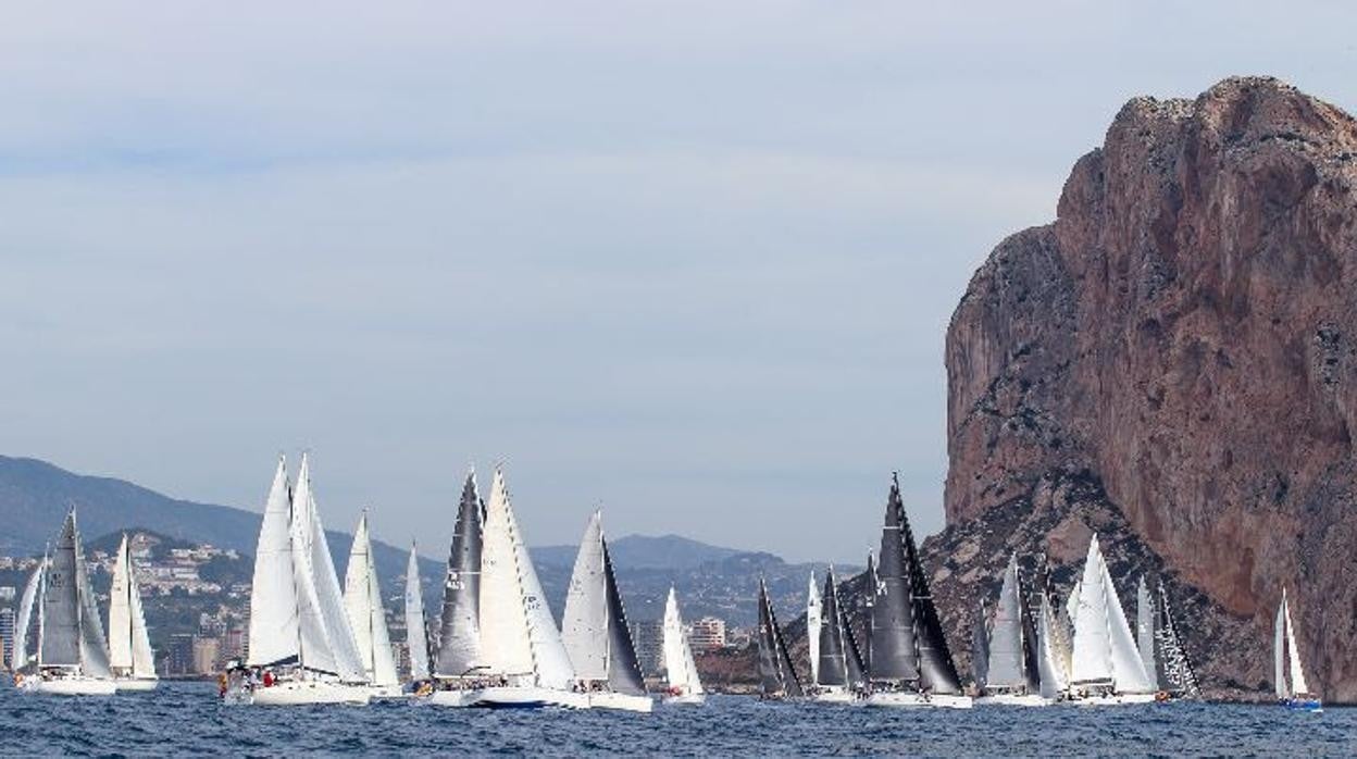 «Plis Play» encabeza la flota del Trofeo Peñón de Ifach