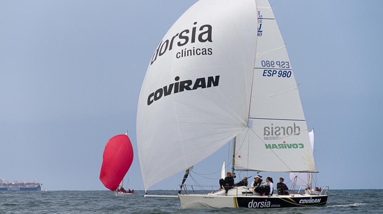 El «Dorsia Covirán» lidera la II International Women’s Sailing Cup