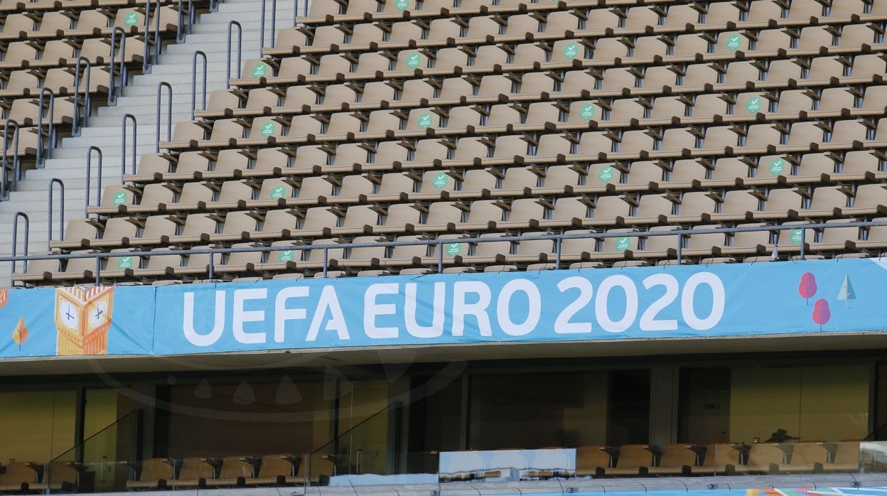 La Cartuja comienza a engalanarse para acoger la Eurocopa 2020