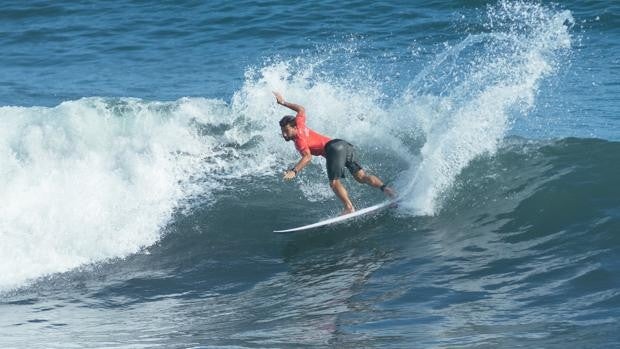 Jonathan González, Ariane Ochoa, Leticia Canales y Aritz Aramburu, a la siguiente ronda