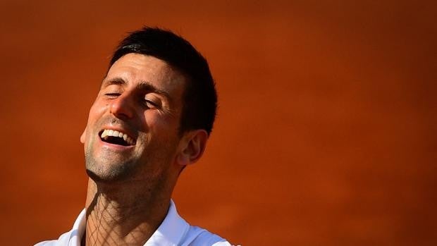 Djokovic y Federer, en tercera ronda