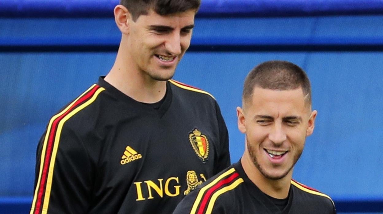 Courtois: «Hazard se queda en el Real Madrid al 100%»