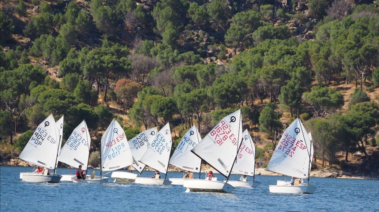 Alba Moreno y Joaquín Peralta, nuevos campeones de la Copa de España Optimist Aguas Interiores