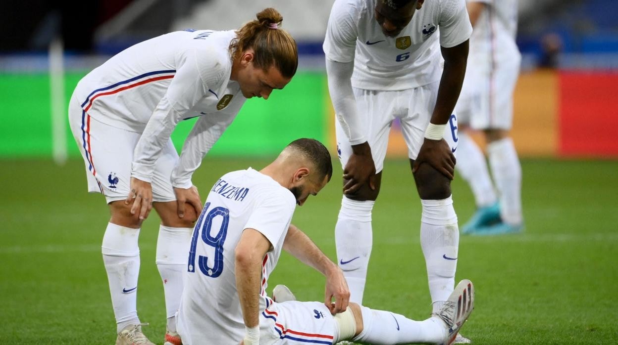 Deschamps tranquiliza a Francia: la participación de Benzema en la Eurocopa no corre peligro