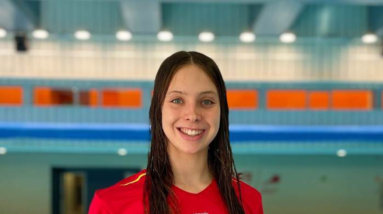 La nadadora olímpica sevillana Alisa Ozhogina