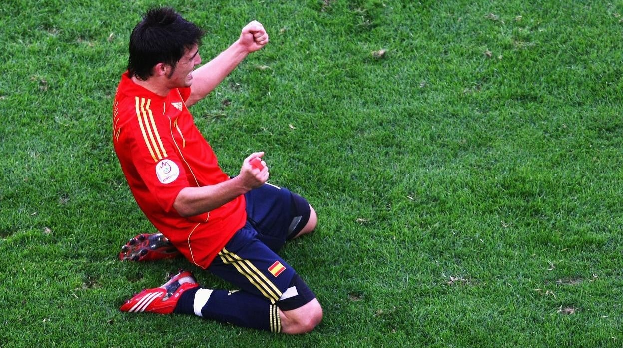 Villa celebra un gol en la Eurocopa 2008 que terminó levantando España