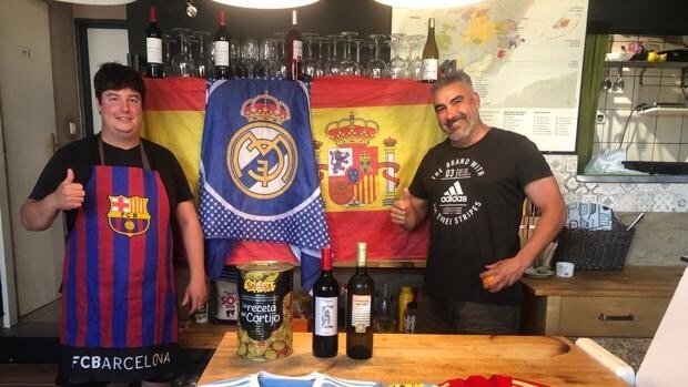 El España-Eslovaquia, desde Bratislava; así viven los 'exiliados' el partido clave de la selección