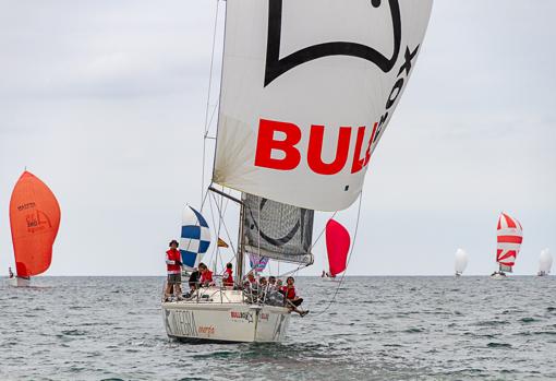 El «Bullbox» asturiano gana el XXXVI Campeonato de Bizkaia de Cruceros