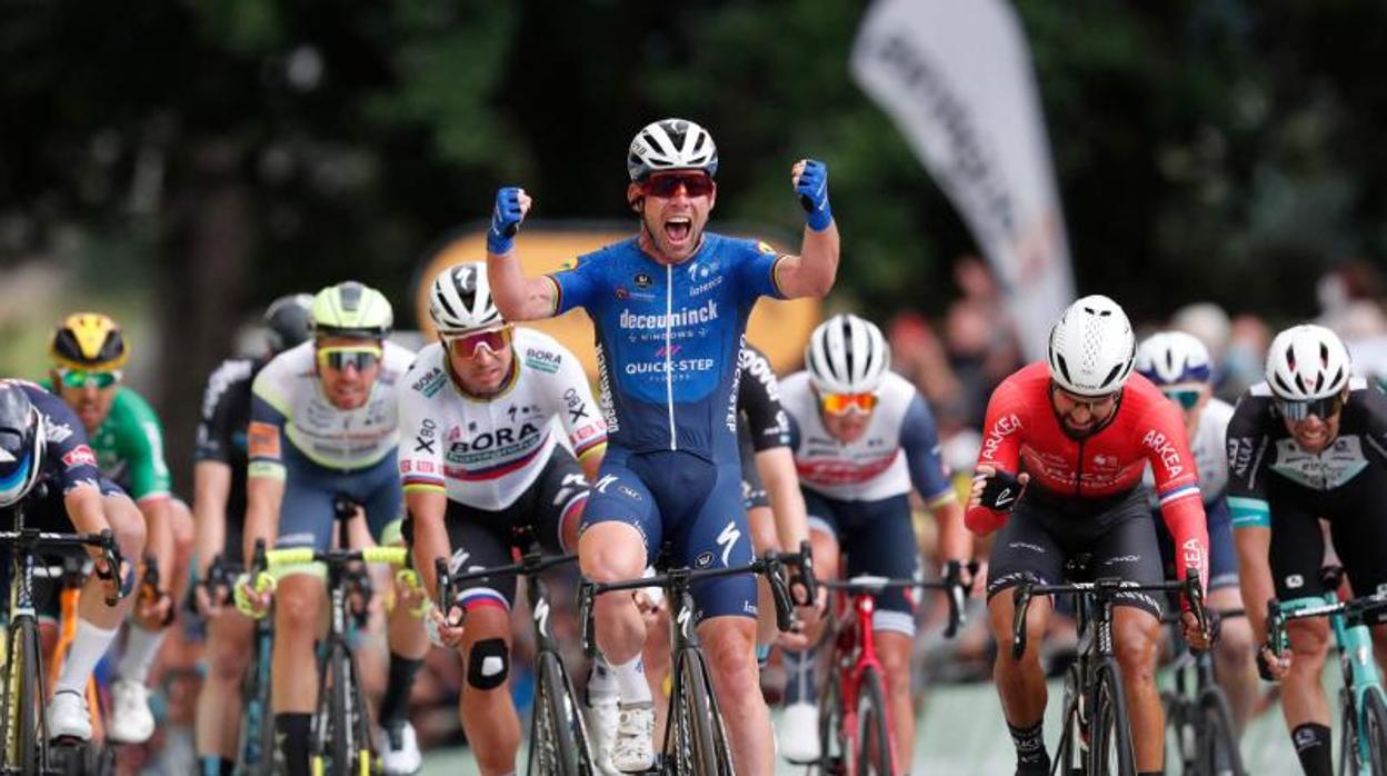 Mark Cavendish revive a costa de Van Moer