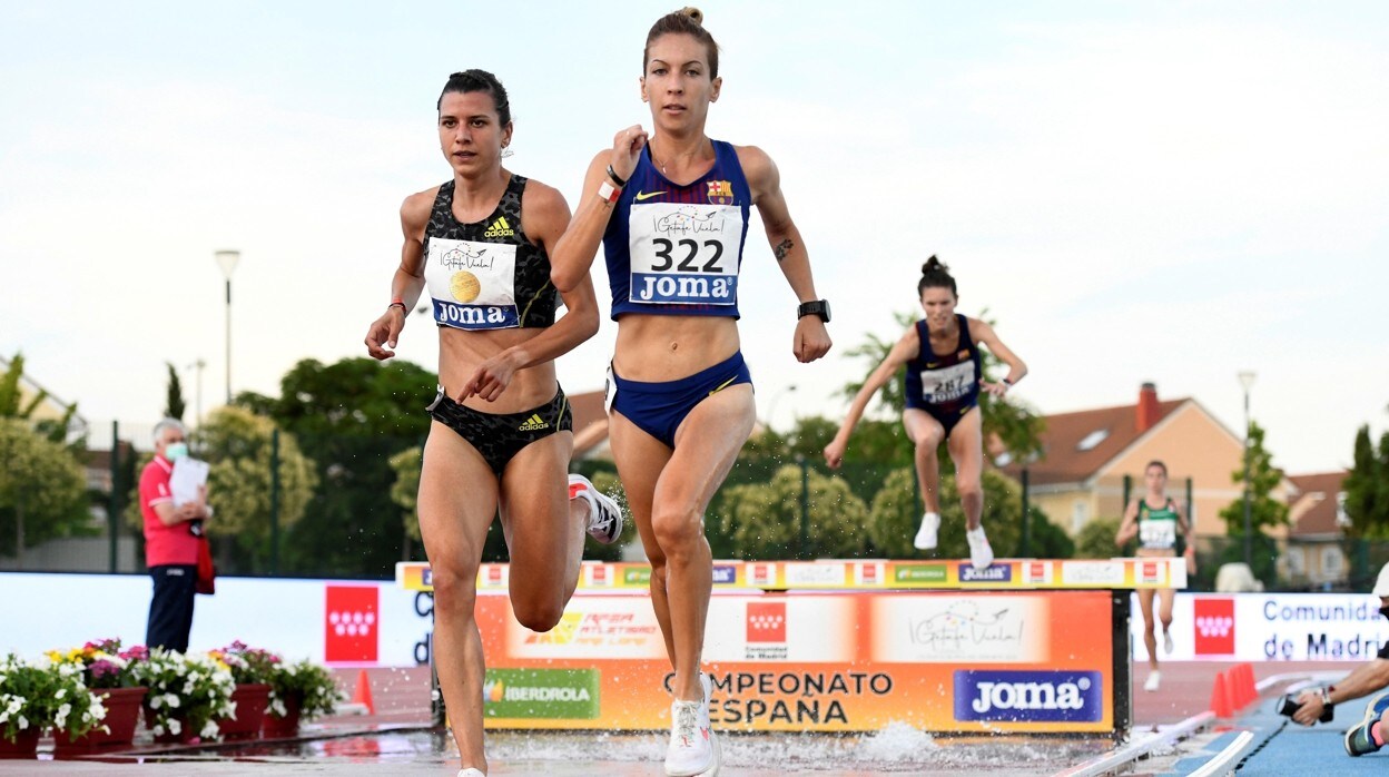 Carolina Robles, por delante de Sánchez-Escribano en la final de los 3.000 obstáculos