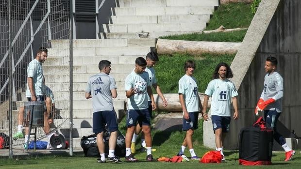 El gaditano Bryan Gil ya entrena con la selección olímpica para preparar los Juegos