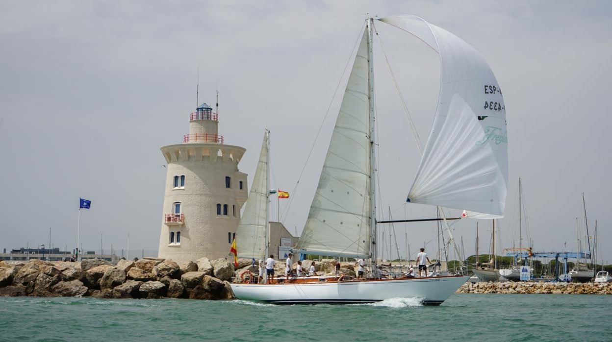 La Semana de Vela Clásica se disputa en la bahía de Cádiz.