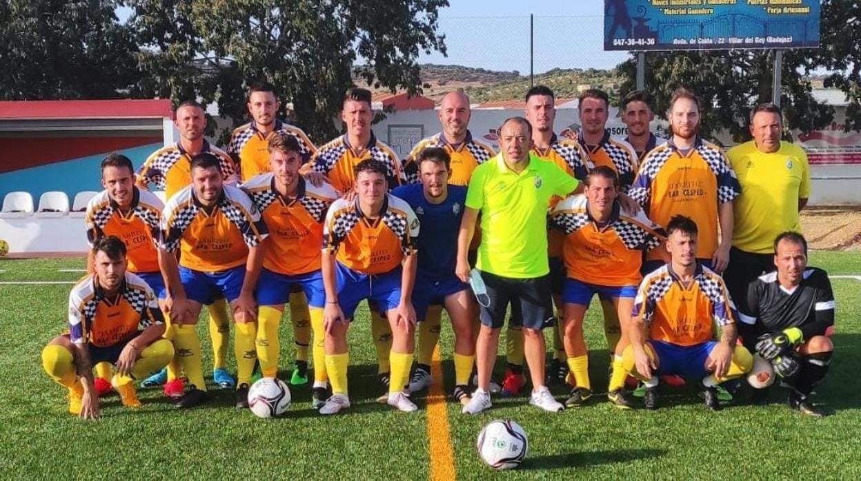 Formación del Valdebótoa CF en su primer amistoso