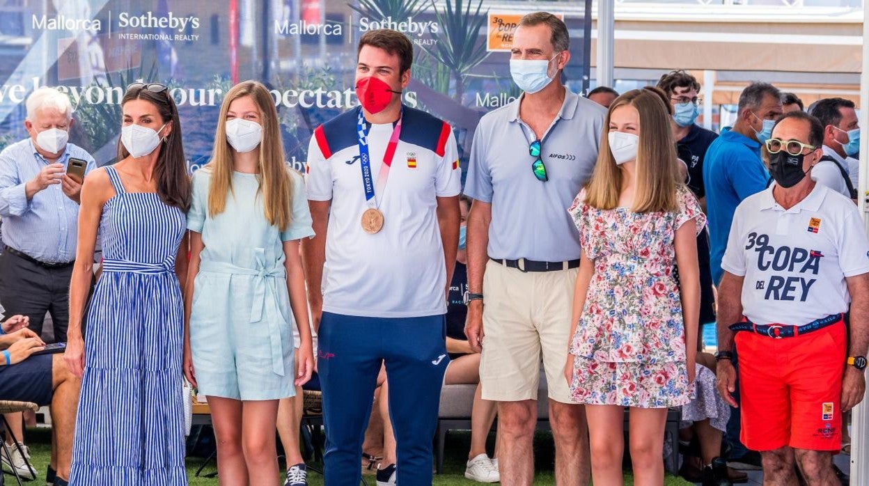 La Familia Real en el homenaje al medallista olímpico Joan Cardona