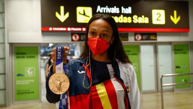 España, a muy buen nivel: del bronce de Peleteiro a las sorpresas de Adrián Ben y Asier Martínez