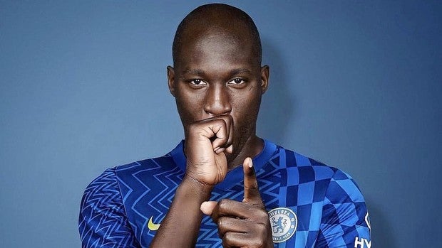 Lukaku ficha por el Chelsea y se convierte en el futbolista que más dinero ha movido en traspasos