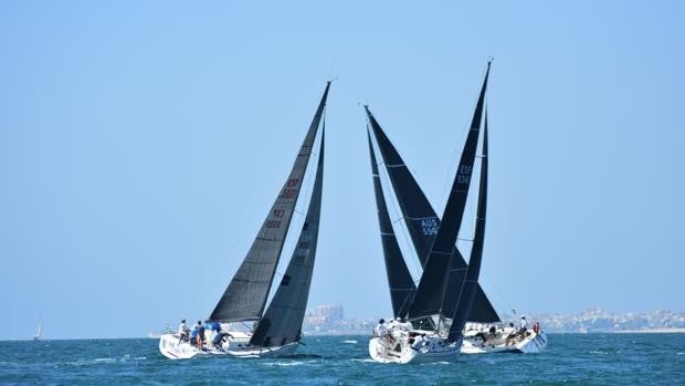 La 27ª Regata Juan de La Cosa para el ‘DE 6-Foster Swiss’ de Nacho Zalvide