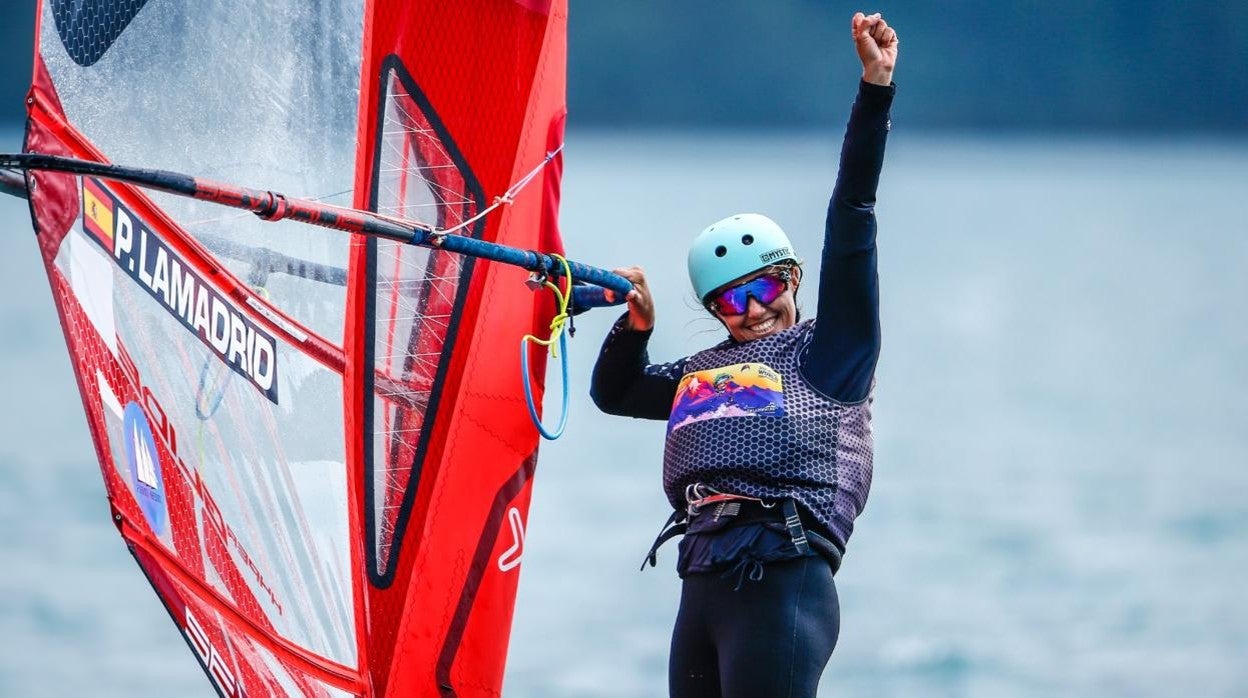 Pilar Lamadrid, cuarta en el Mundial de IQFoil