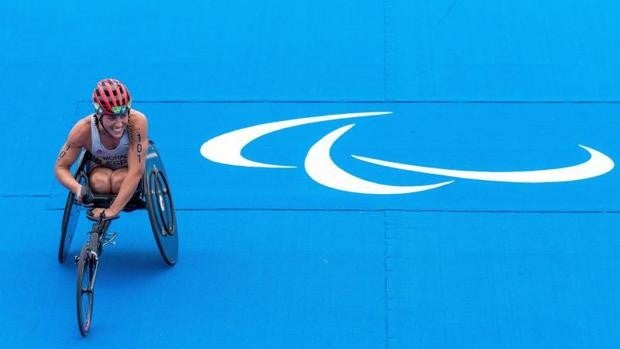 Eva Moral aumenta el botín del triatlón con un bronce