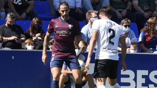 El Huesca se aferra a Andrés Fernández