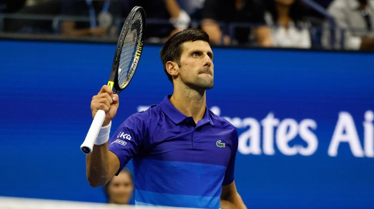 Djokovic sigue firme en Nueva York