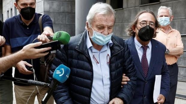 Condenan a casi dos años de cárcel a un expresidente de Osasuna por apropiación indebida