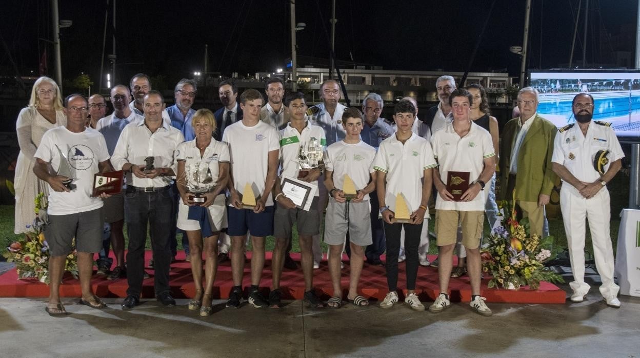 «Idefix I», Luis Parejo (Catamarán) y Enrique Muñoz (Ilca 6) ganadores del Ascenso al Guadalquivir