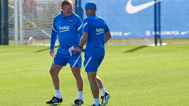 Koeman: «Antes del Bayern me querían renovar y ahora me preguntan si temo por mi futuro»